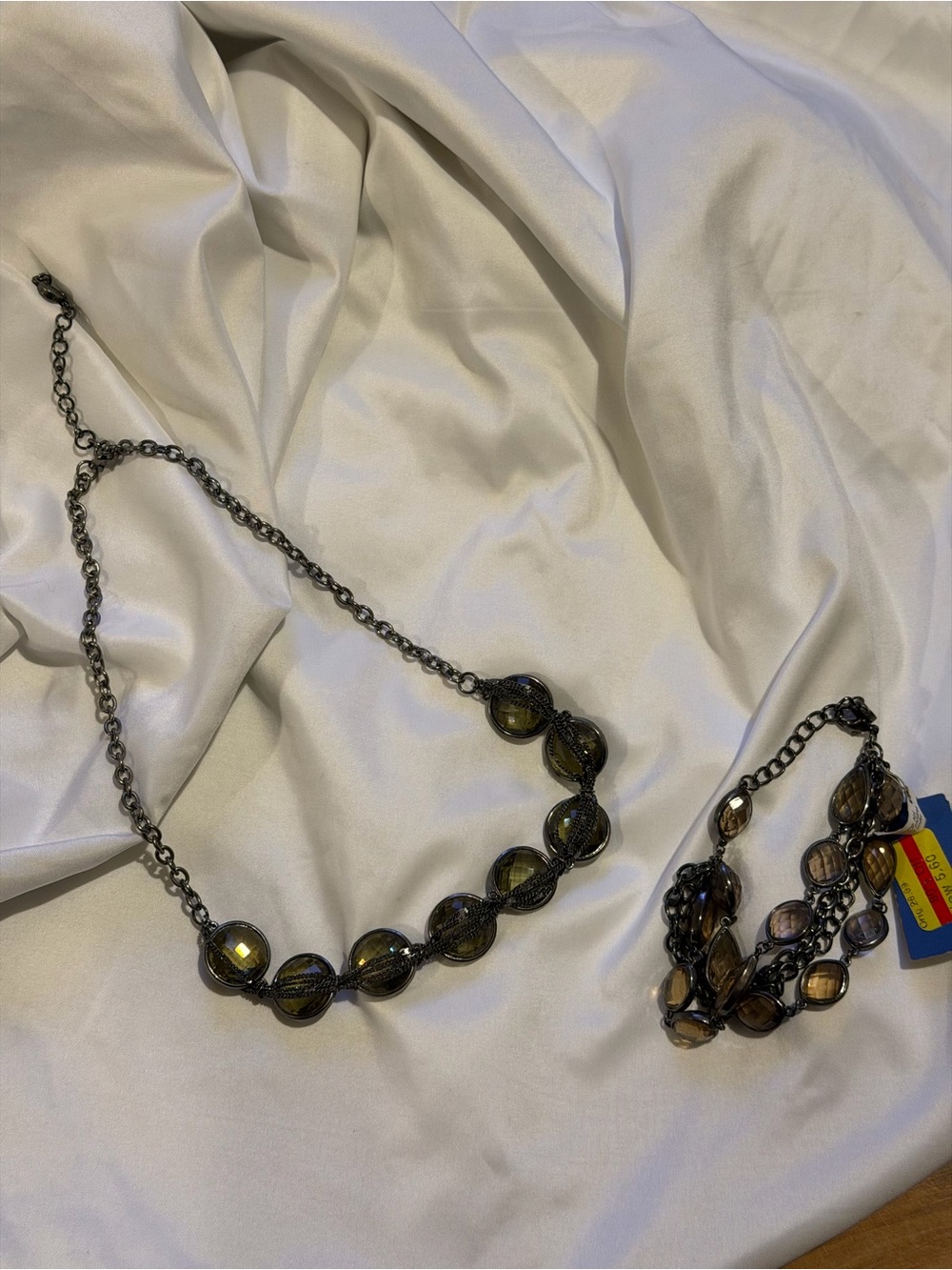 Simply Vera Necklace and Bracelet Set NWT